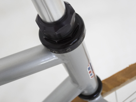 Tigra Pista Comepre Titanium 1975