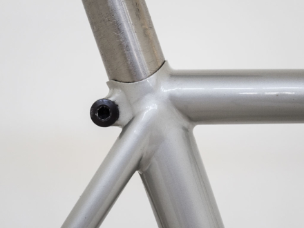 Tigra Pista Comepre Titanium 1975